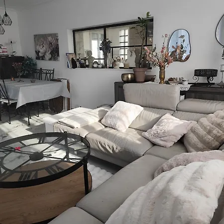 Holiday home Maison Meublee 4 Proche Aeroports Bourget Et Roissy Cdg Et Salon Des Expositions Villepinte